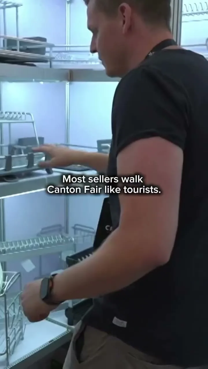 China Magic mentors walking the Canton Fair floor with a member